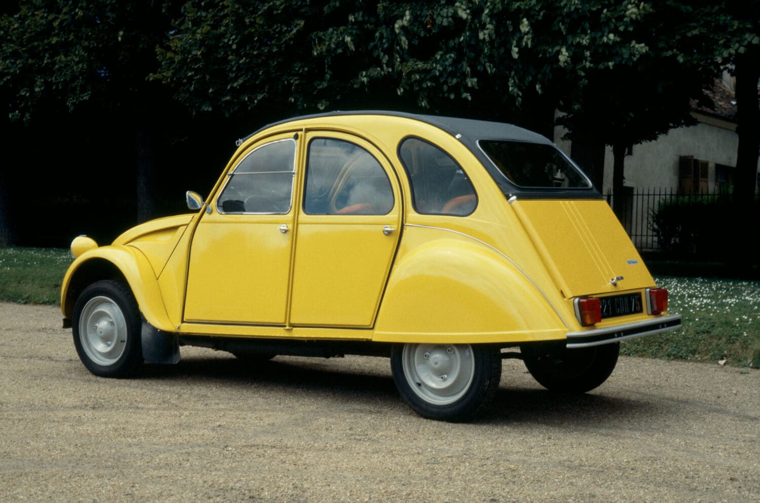 Kleinwagen: Ente ein gefragter Oldtimer - AutoSprintCH