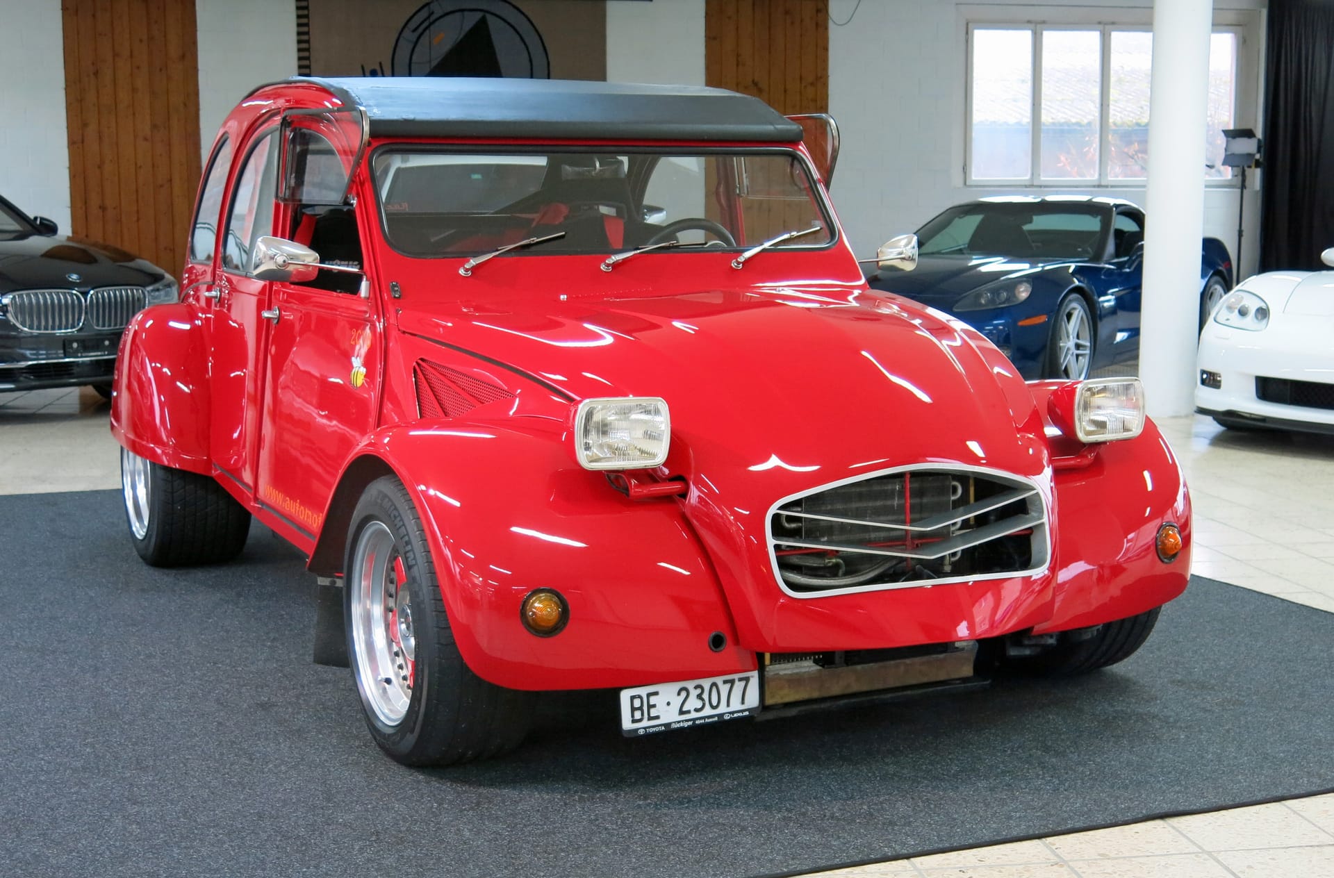 2CV8