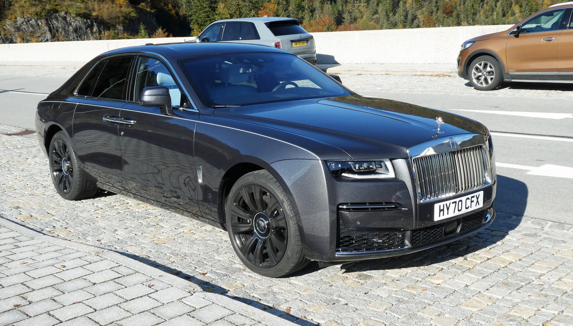 Rolls-Royce's New $300,000 Ghost Is Absolutely Loaded With Technology  [PHOTOS]