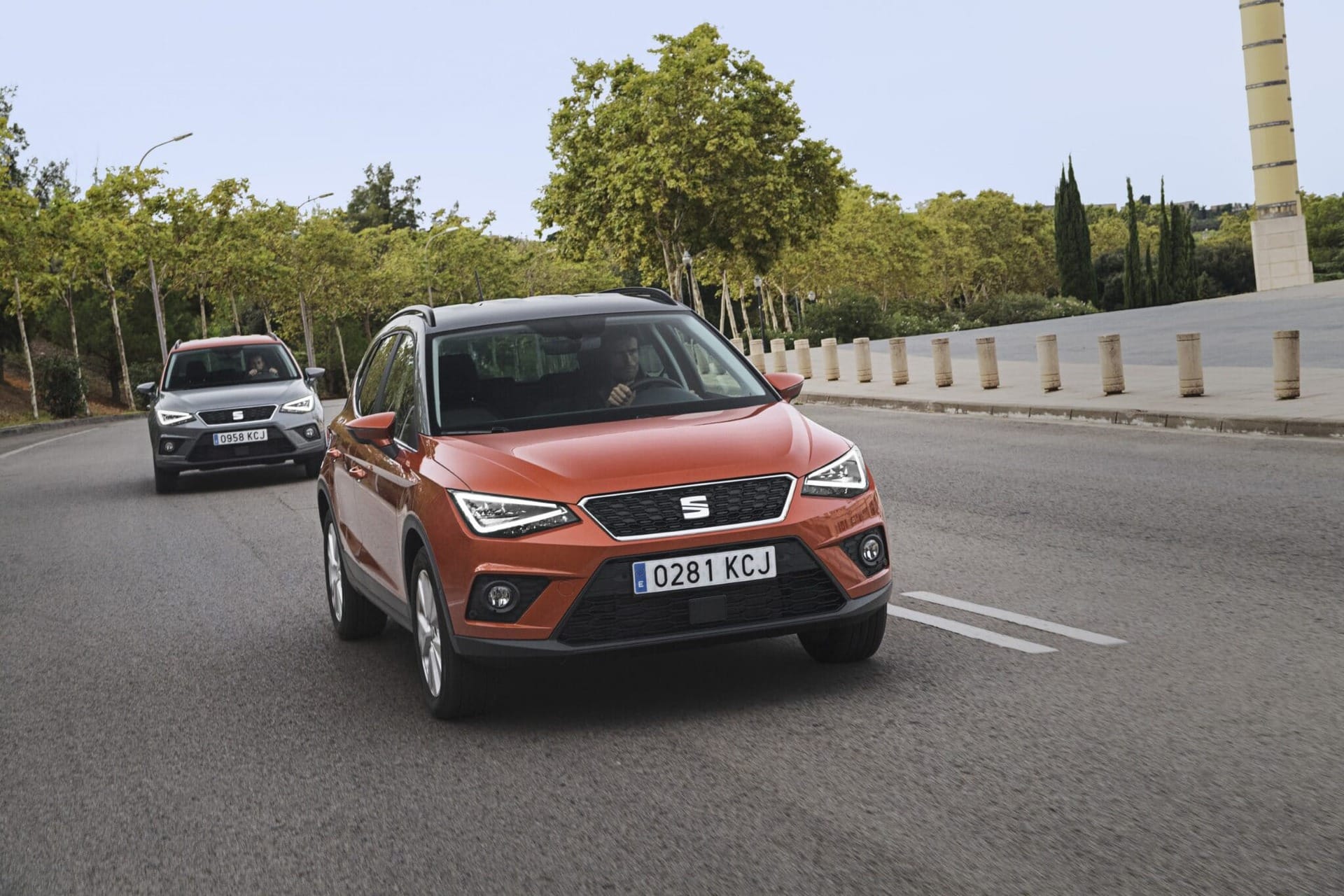 In addition to the comprehensive standard equipment, the Seat Arona Business CNG also has an individual roof color.