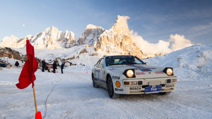 Rallye de voitures anciennes