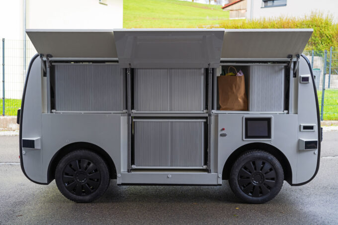 Lexo autonomous delivery vehicles