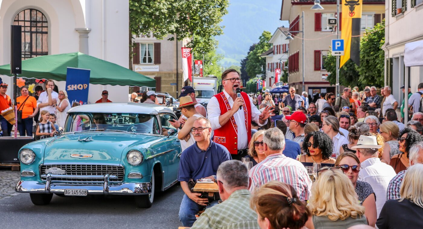 Vintage car in Obwalden