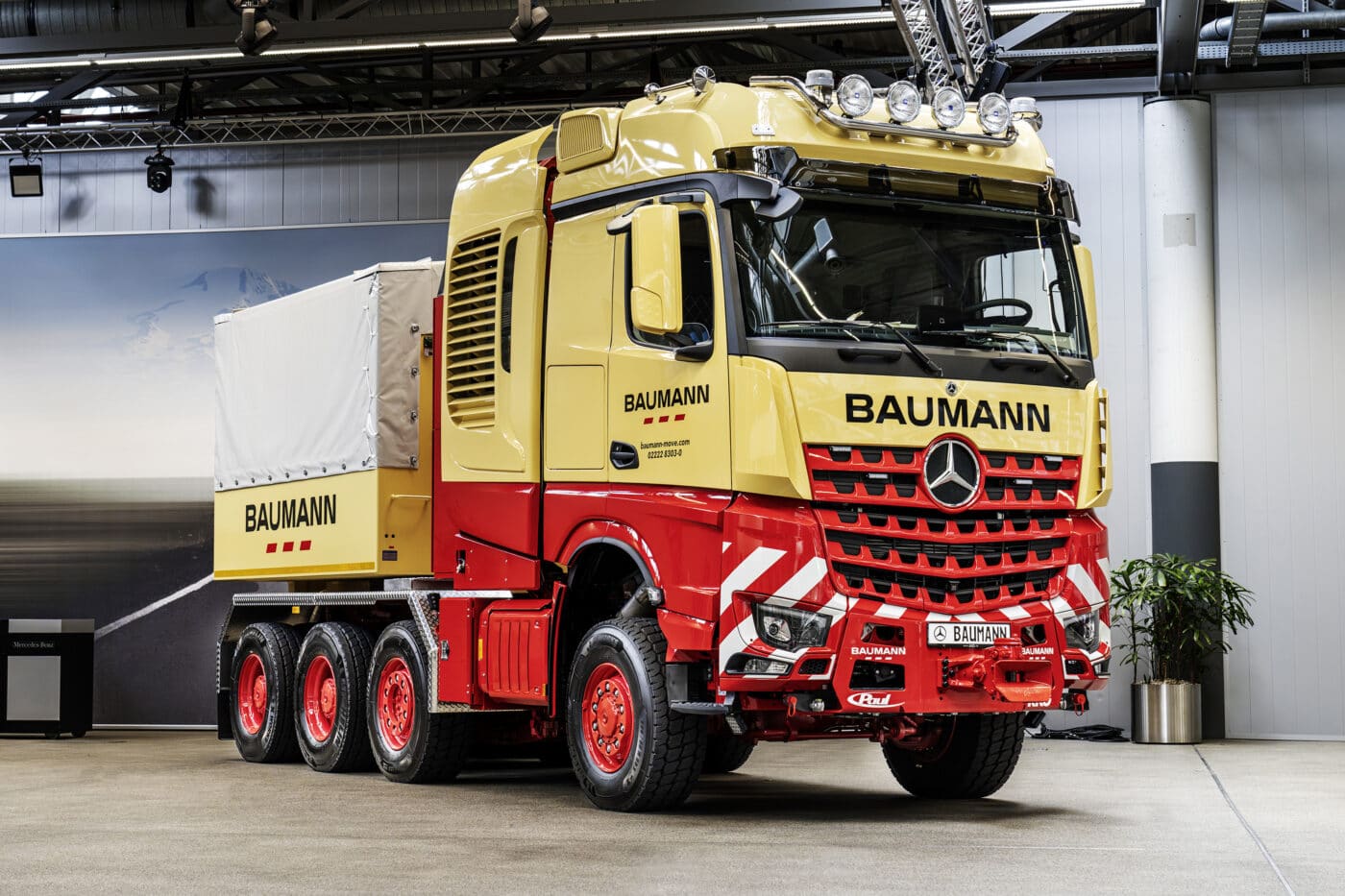 Arocs Schwerlasttransport Spezial-Truck