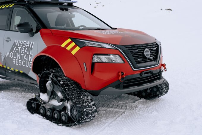 Nissan X-Trail Mountain Rescue