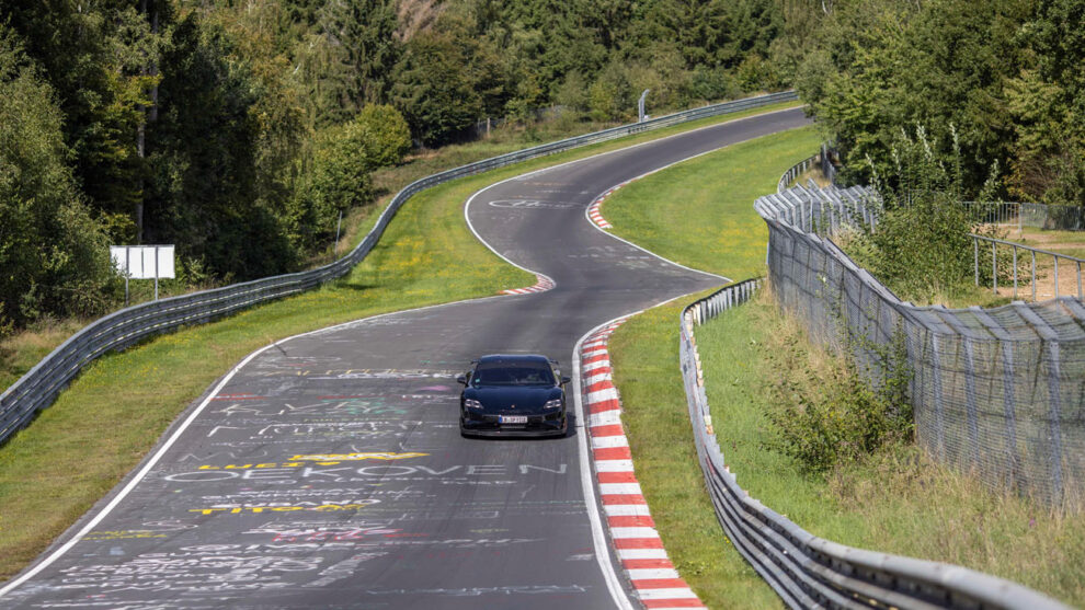 Porsche record in the Green Hell autosprint picture