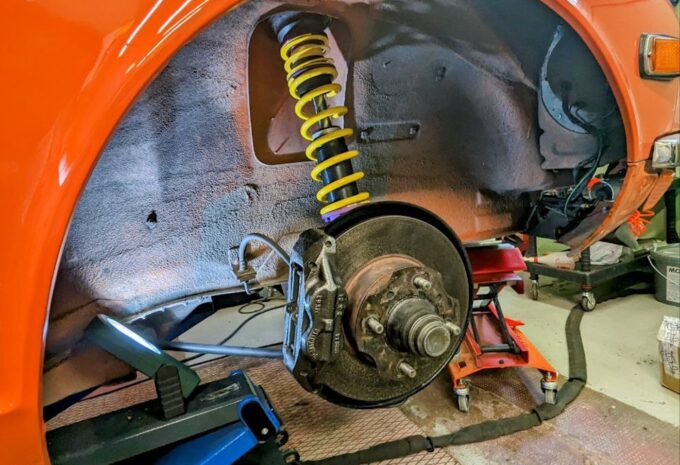 Datsun 240 Z coilover suspension