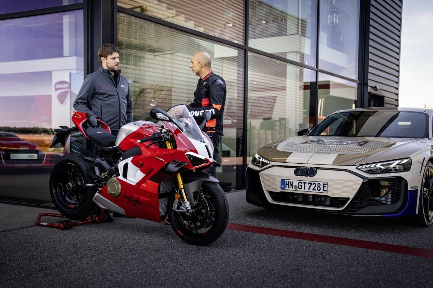 Ducati e-teon GT