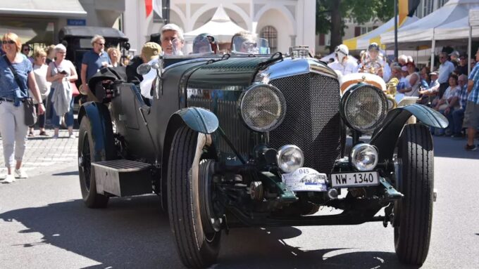 Evento di auto d'epoca O-iO